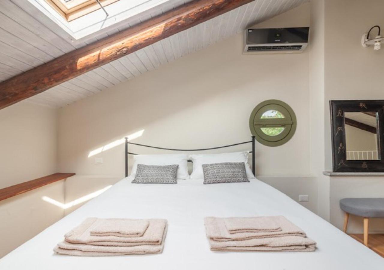 Charming Loft Golf Club Barolo Lägenhet Novello Exteriör bild