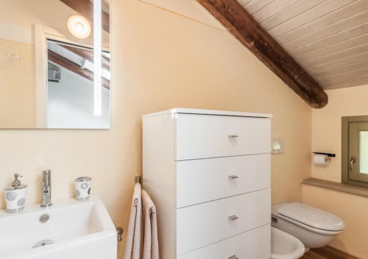 Charming Loft Golf Club Barolo Lägenhet Novello Exteriör bild