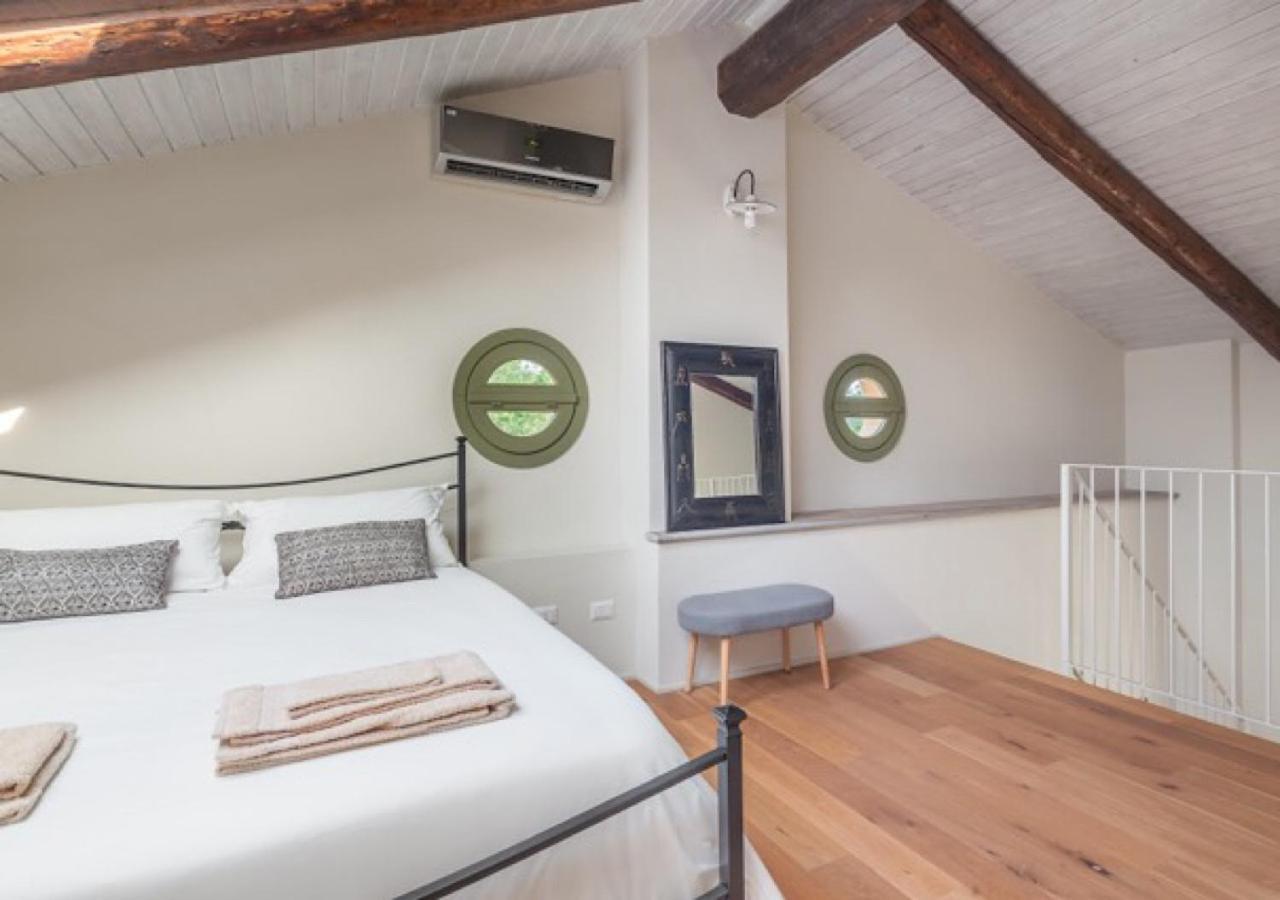 Charming Loft Golf Club Barolo Lägenhet Novello Exteriör bild